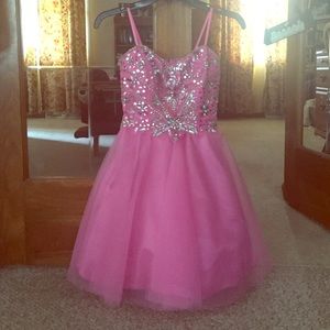 Homecoming or formal dress!!
