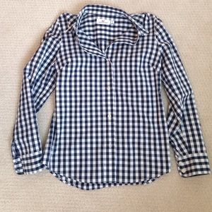 Button down 100% cotton sort navy and white