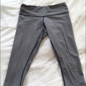 lululemon wunder under low rise crop