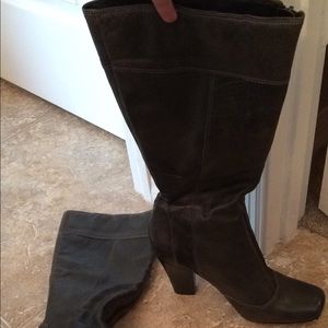 Leather boots
