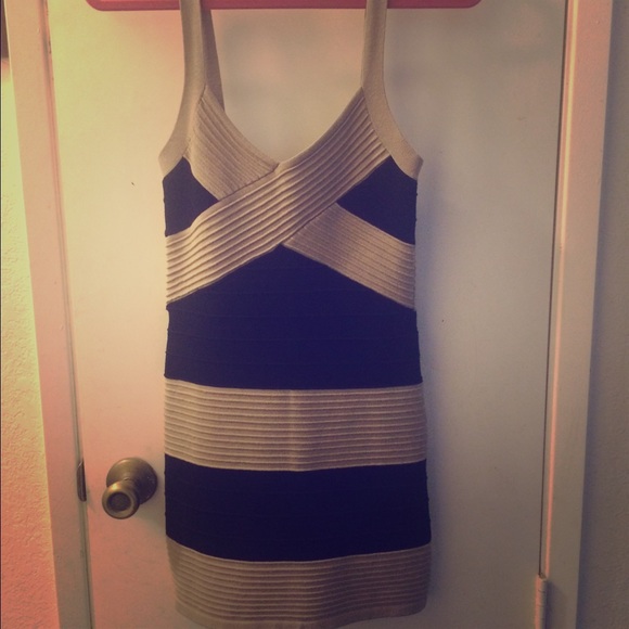 Metropark dress - Picture 1 of 4