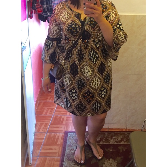 Dresses & Skirts - ⚡️Sale⚡️Paisley Dress