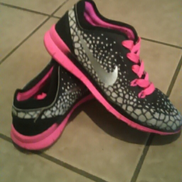 Women's NIKE FREE TR FIT 5