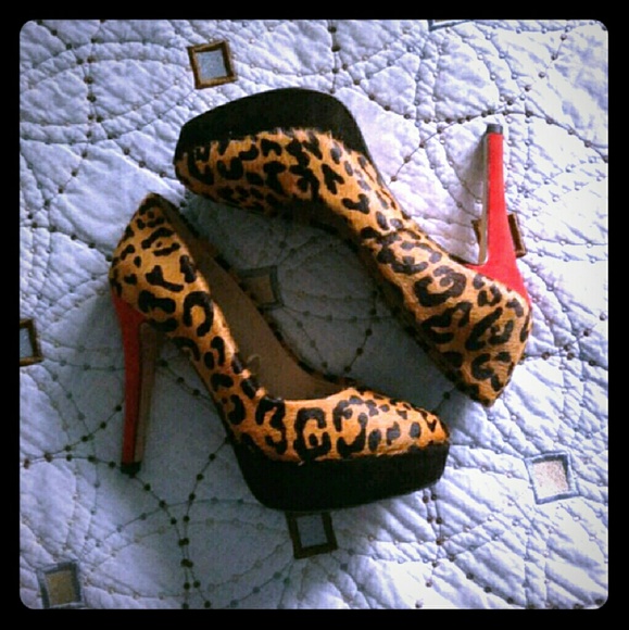 ZARA WOMEN'S COLLECTION. PONY HAIR LEOPARD PUMPS