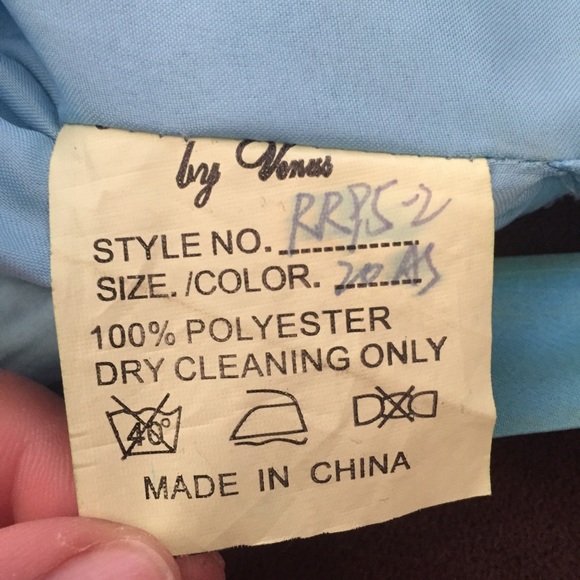 Gorgeous blue prom dress - Picture 3 of 3