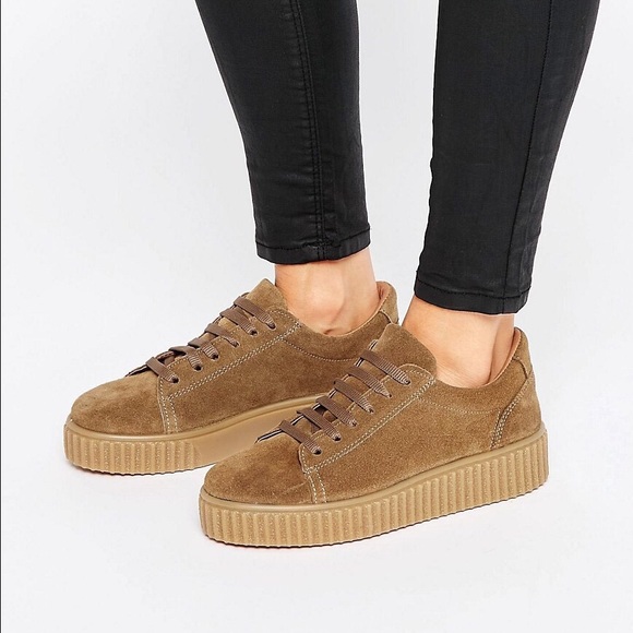 NWOT 💥ASOS velvet creeper