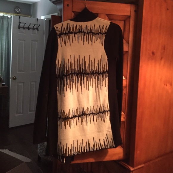 Long sweater - Picture 2 of 2