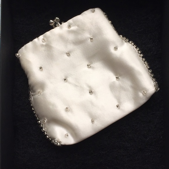 🚫SOLD🚫Vintage Coin Purse - Picture 2 of 2