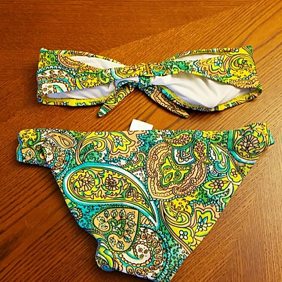 swimsuit - Picture 2 of 2