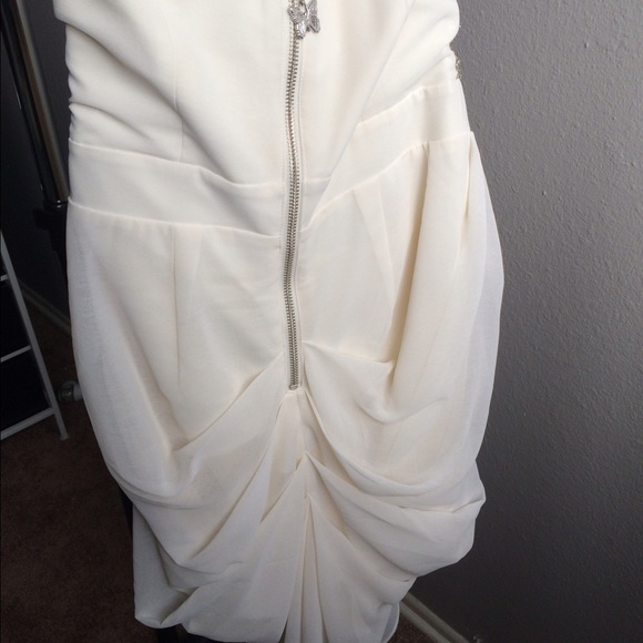 BEAUTIFUL dress with beading and luxurious fabrics - Picture 2 of 3