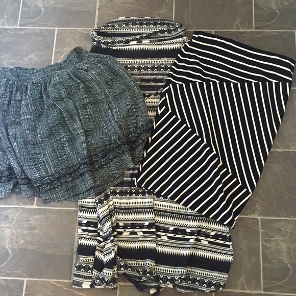 Mossimo 3 skirt bundle