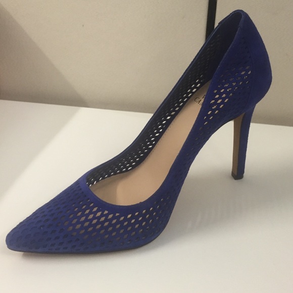 Never been worn Vince Camuto Caila pumps!