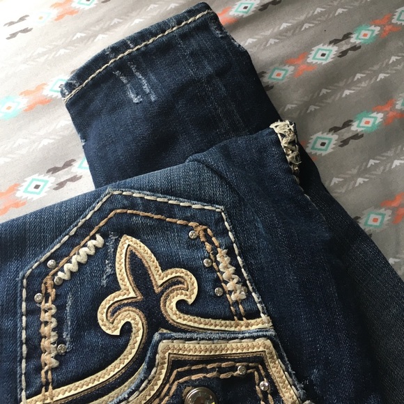 SOLD! - Picture 4 of 4