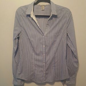 H&M v-neck button up