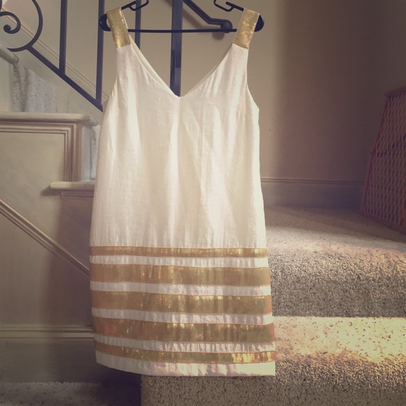 Alexia Admor shift dress