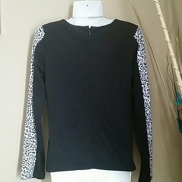 Forever 21 - Picture 2 of 3