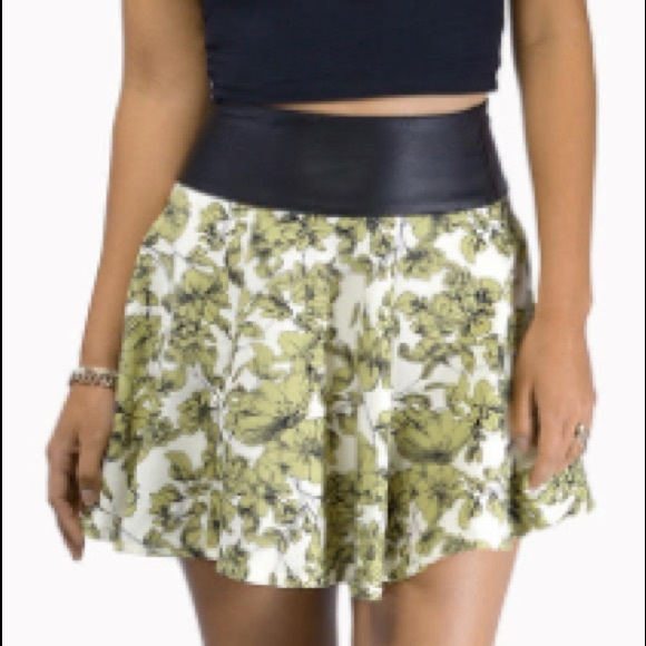 Tobi cream floral skirt