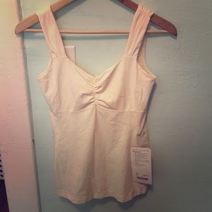 Lulu lemon aria tank