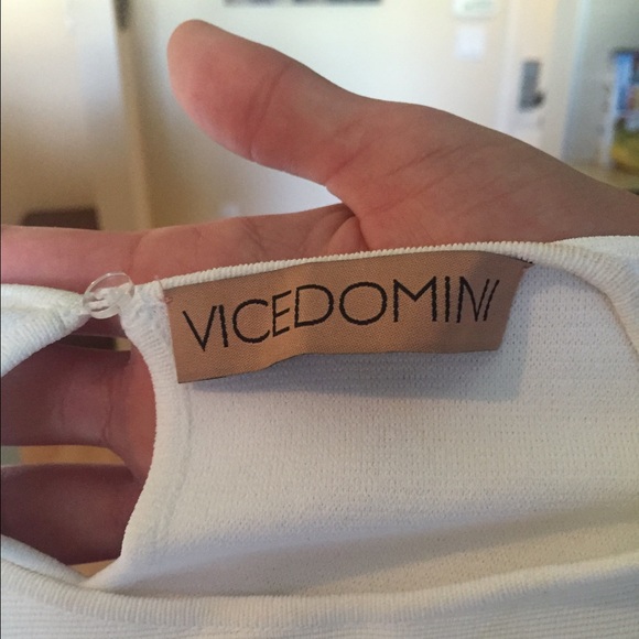 Vicedomini White Crop Top - Picture 3 of 3