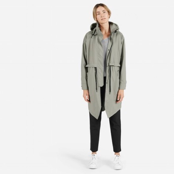 Everlane Anorak size M