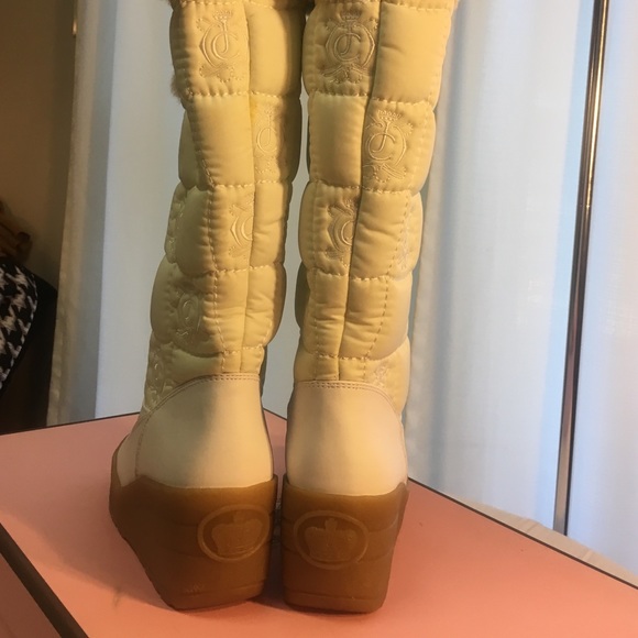 Juicy Couture "Snowflurry" boot - Picture 3 of 4
