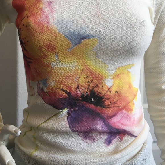 Eco-centric LS Ballet Neck Top-Bright Poppies - Picture 2 of 4