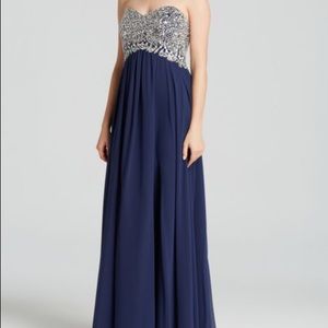 Decode 1.8 evening gown