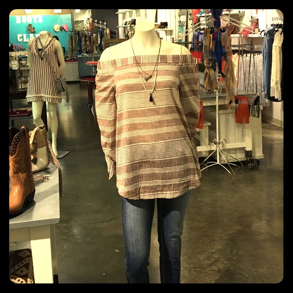 Off Shoulder, long sleeve top