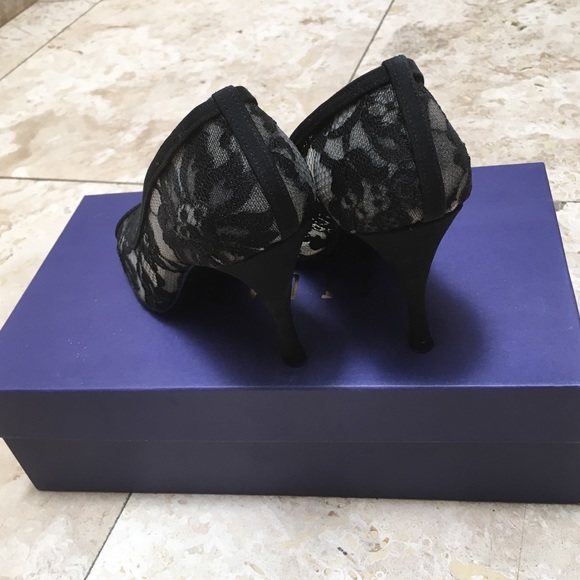 Stuart Weitzman Lingerie Black Guipure Lace Heels - Picture 3 of 4