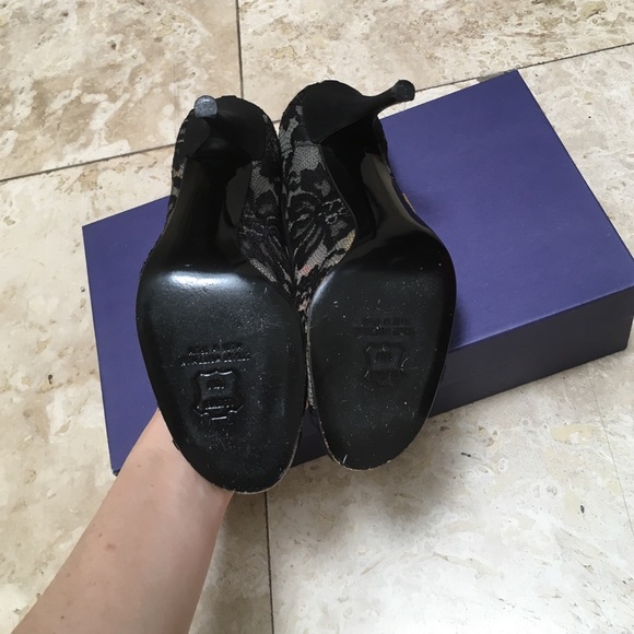 Stuart Weitzman Lingerie Black Guipure Lace Heels - Picture 4 of 4