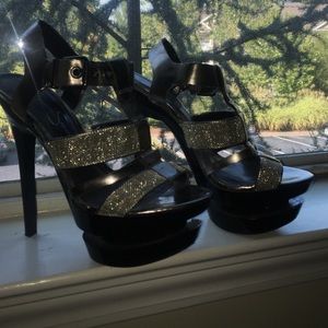 Jessica Simpson silver heels