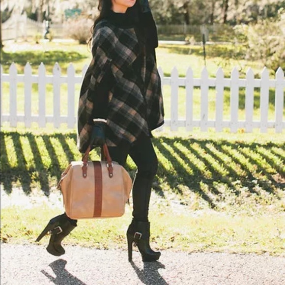 Zara tartan checked cape - Picture 2 of 4