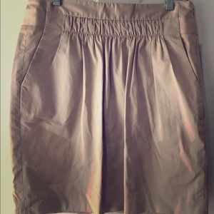 Banana Republic stretch khakhi skirt. Like new!