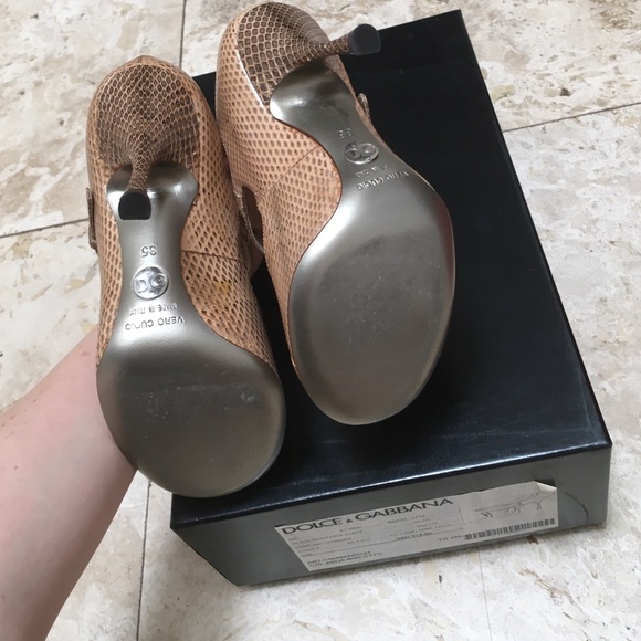 Dolce & Gabbana Decolette Ayers Biscotto Heels - Picture 4 of 4