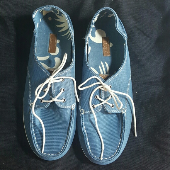 Olukai Heleuma Canvas Shoes