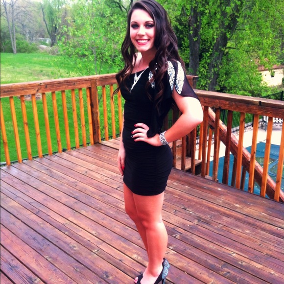 Black One - Shouldered Crystalized Fitted Dress