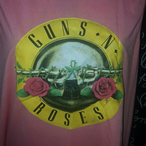 🍒Guns & Roses tank brand new - Picture 2 of 3