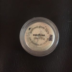 Bare minerals makeup