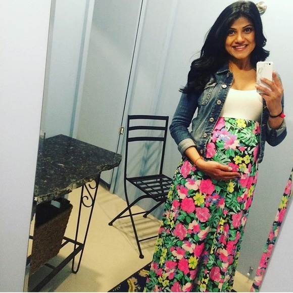 Pink Blush Maternity Dress - Picture 2 of 2