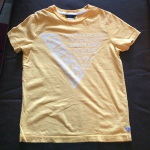 Short sleeve Boys T-Shirt. Guess Jeans