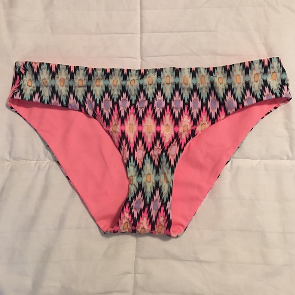 VS bathing suit bottoms