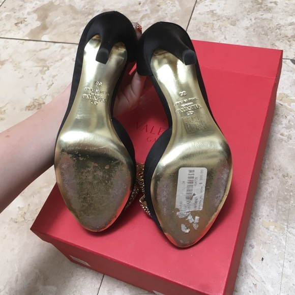 📣Host Pick!⚜️RARE Valentino Satin&Swarovski Heels - Picture 4 of 4
