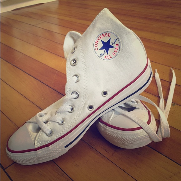 Never Worn Converse - Picture 1 of 3