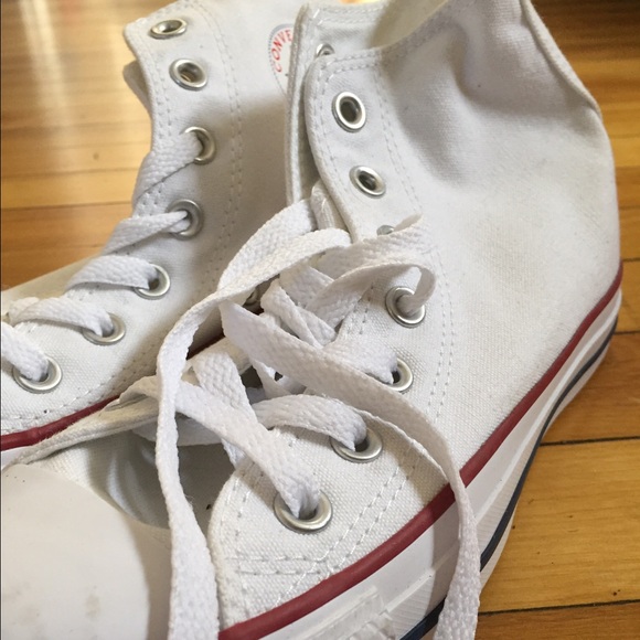 Never Worn Converse - Picture 3 of 3