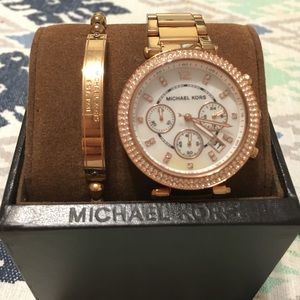Michael Kors rose gold watch