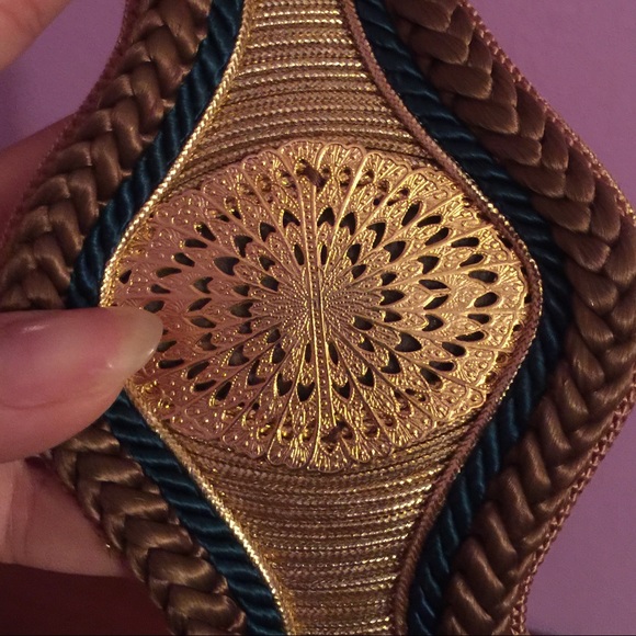Beautiful vintage tie up belt.