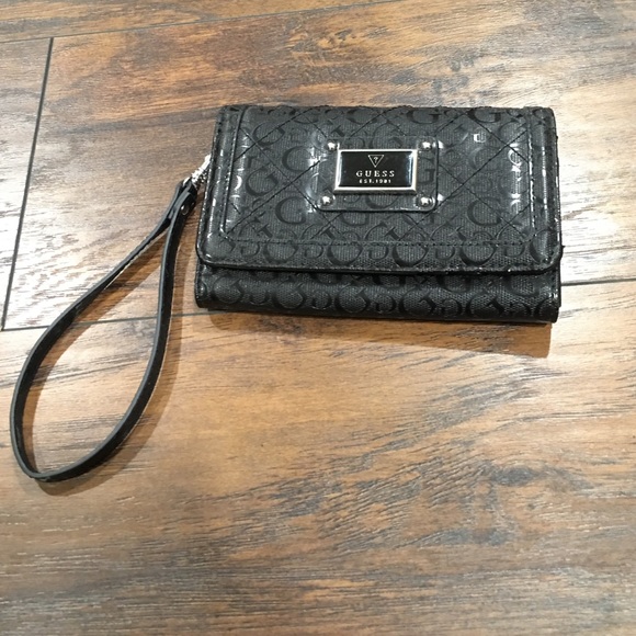Black Guess Wallet w. Removable Lanyard Wristlet