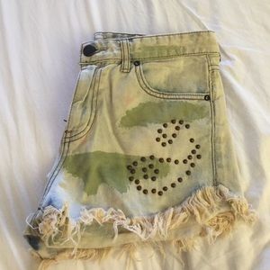 Free People jean shorts size 28