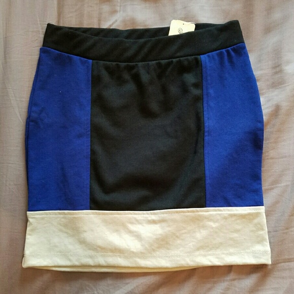 Colorblock short skirt