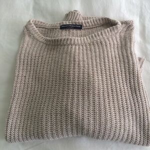 Brandy Melville sweater